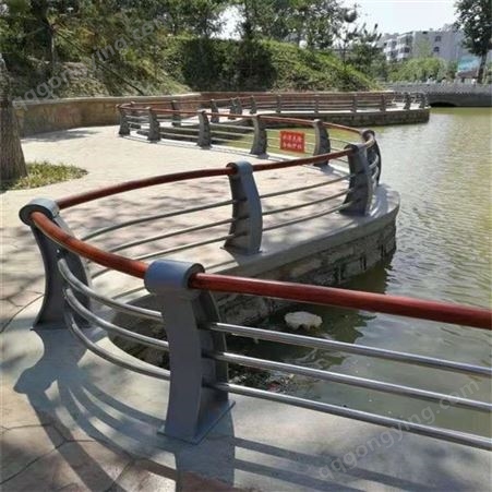 高架桥景观隔离栏杆 喷塑钢管 河道防护栏 规格多 专业定做