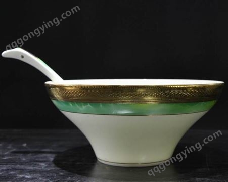 绿色渲染 陶瓷器创意陶瓷碗盘子组合 纯手工定制 酒店摆台餐具